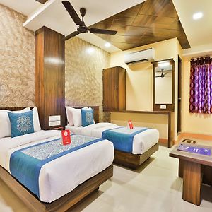 Oyo 12196 Hotel Mayur Park Residency